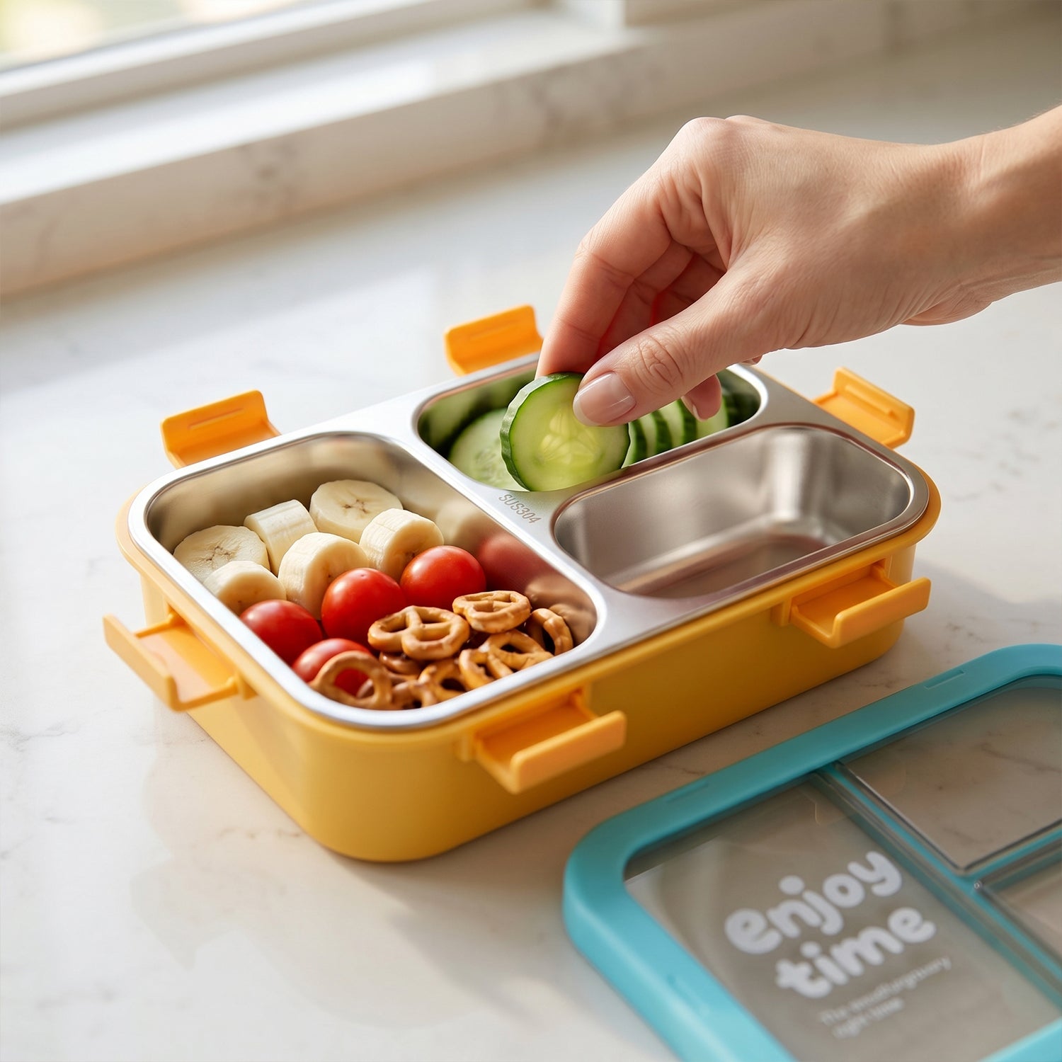 Airtight 3 Compartment Stainless Steel Lunch Box With Spoon  Fork  600ml