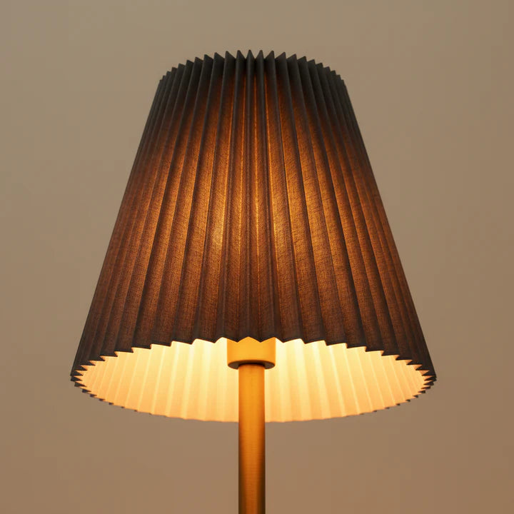 LuxeGlow Tap Lamp – Matte Black Edition